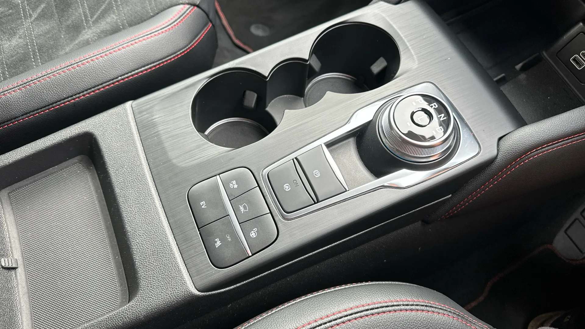 2022 FORD KUGA 2022 FORD KUGA