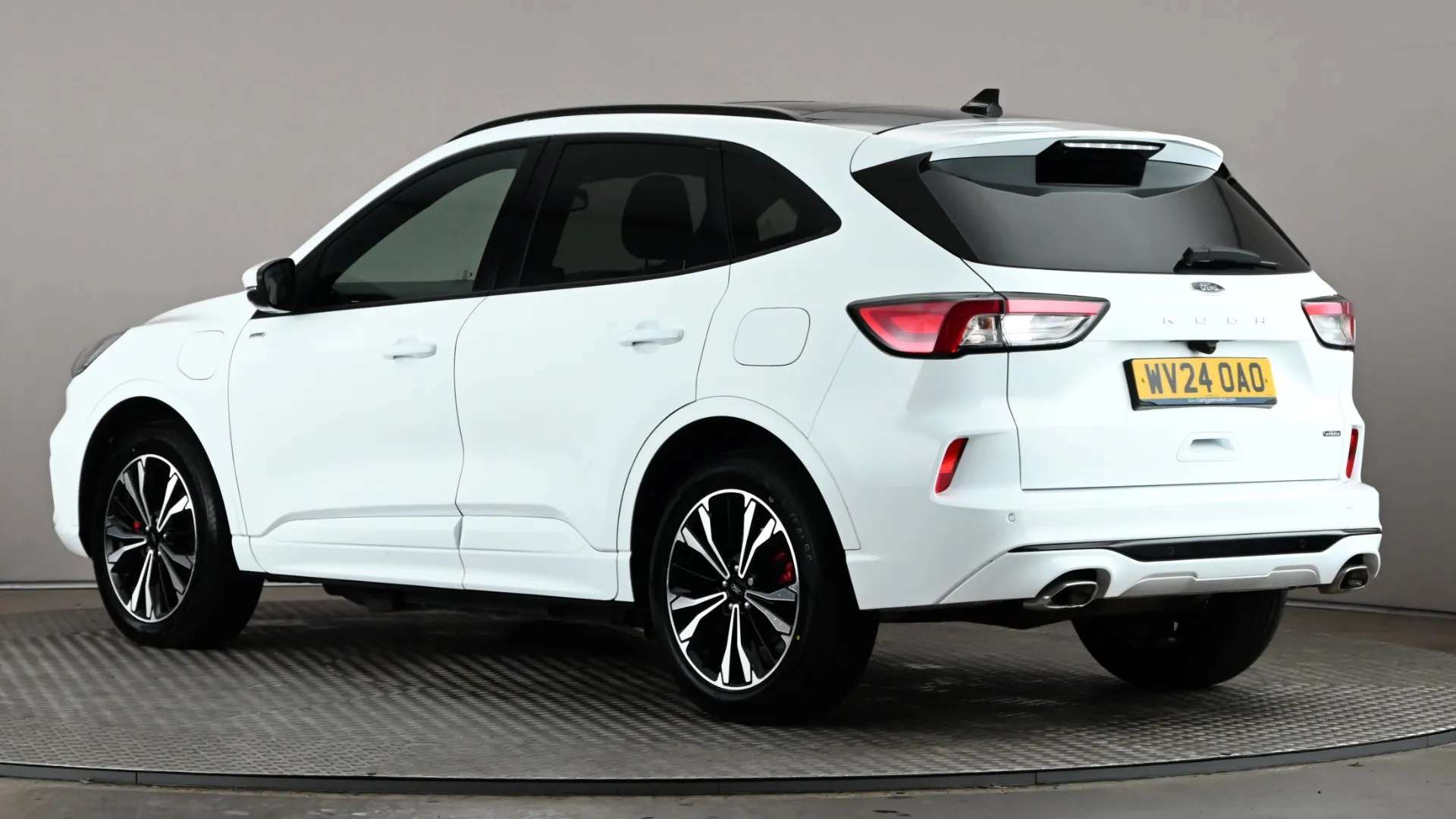 A 2024 FORD KUGA 2.5 PHEV ST-Line X Edition CVT A 2024 FORD KUGA 2.5 PHEV ST-Line X Edition CVT