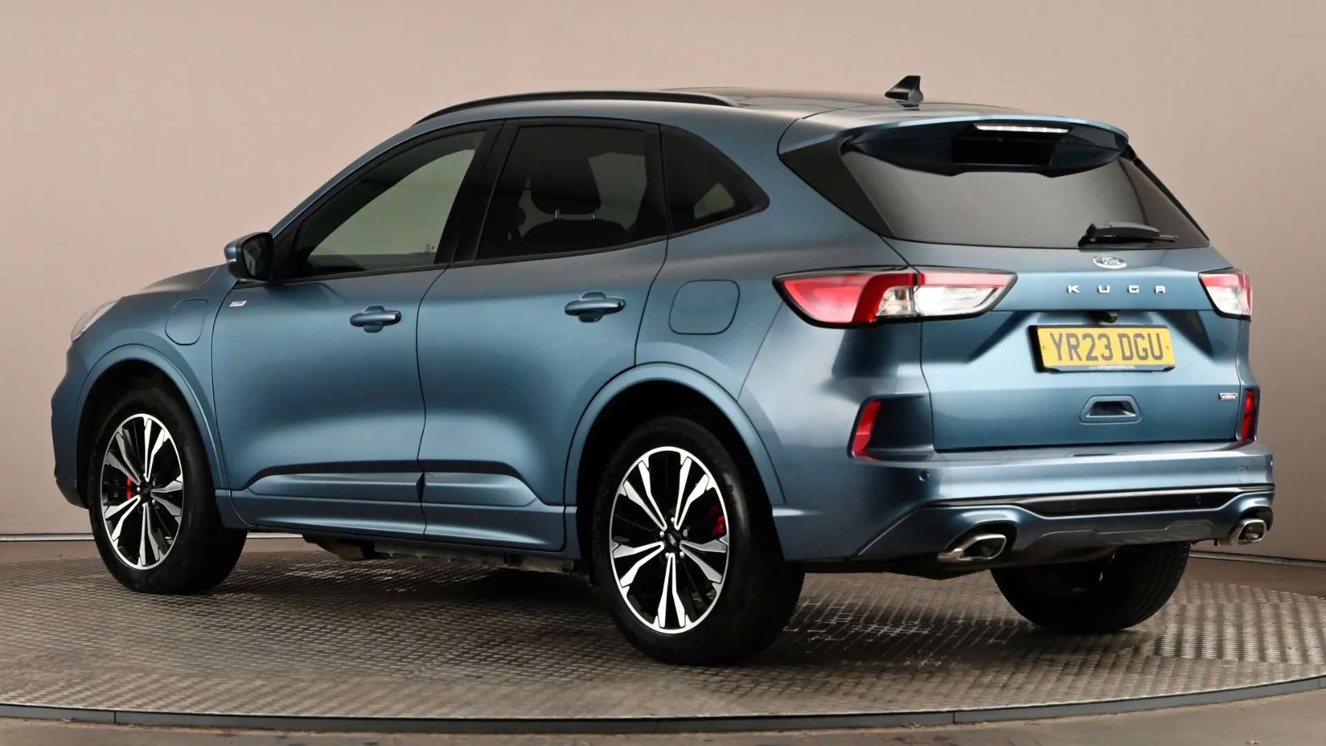 A 2023 FORD KUGA 2.5 PHEV ST-Line X Edition CVT A 2023 FORD KUGA 2.5 PHEV ST-Line X Edition CVT