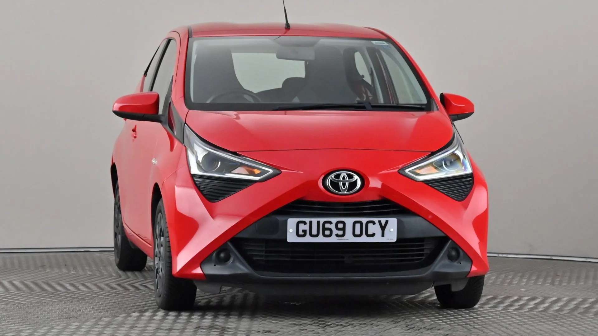 A 2020 TOYOTA AYGO 1.0 VVT-i X-Play x-shift A 2020 TOYOTA AYGO 1.0 VVT-i X-Play x-shift