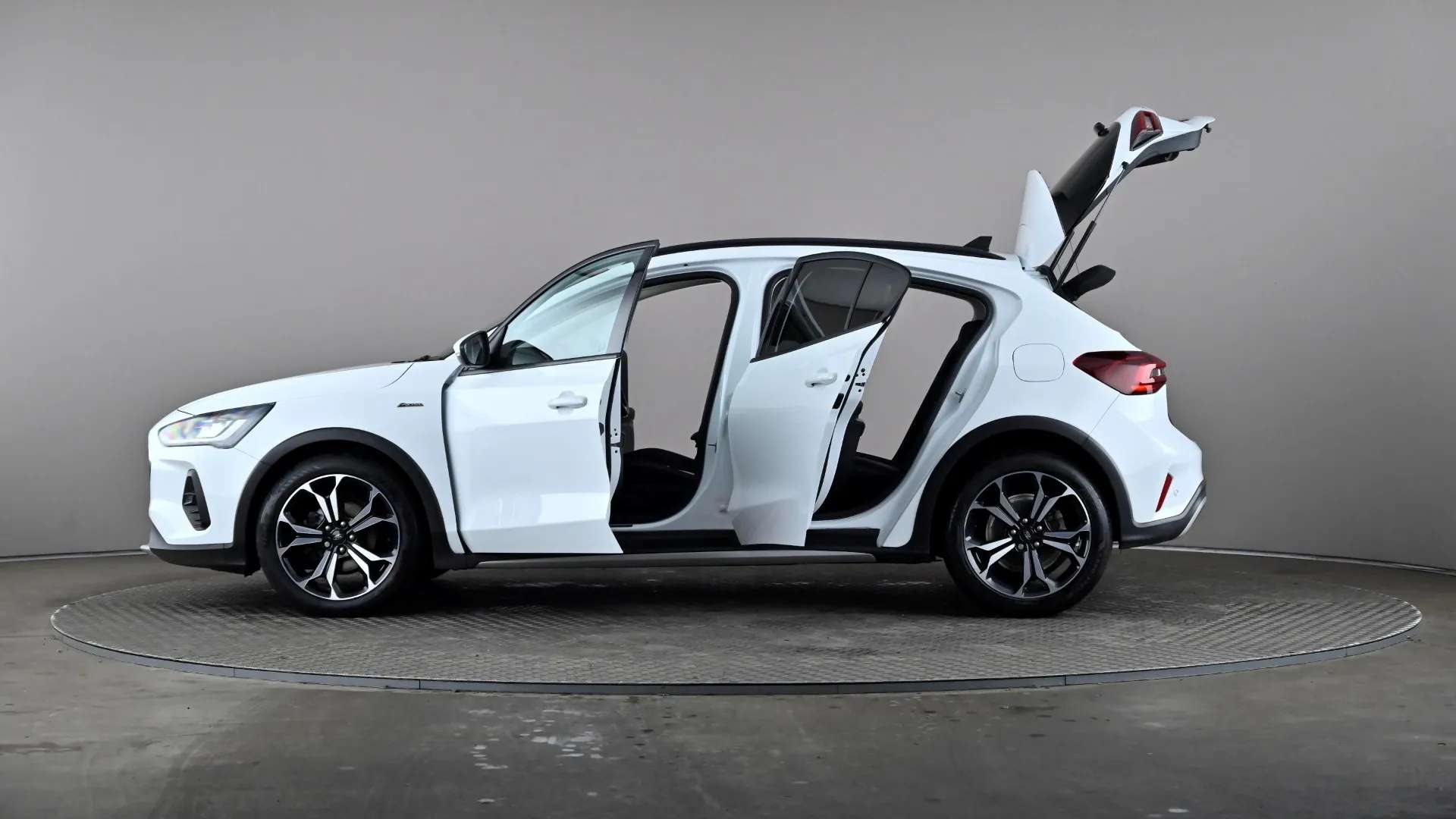 2022 FORD FOCUS 2022 FORD FOCUS