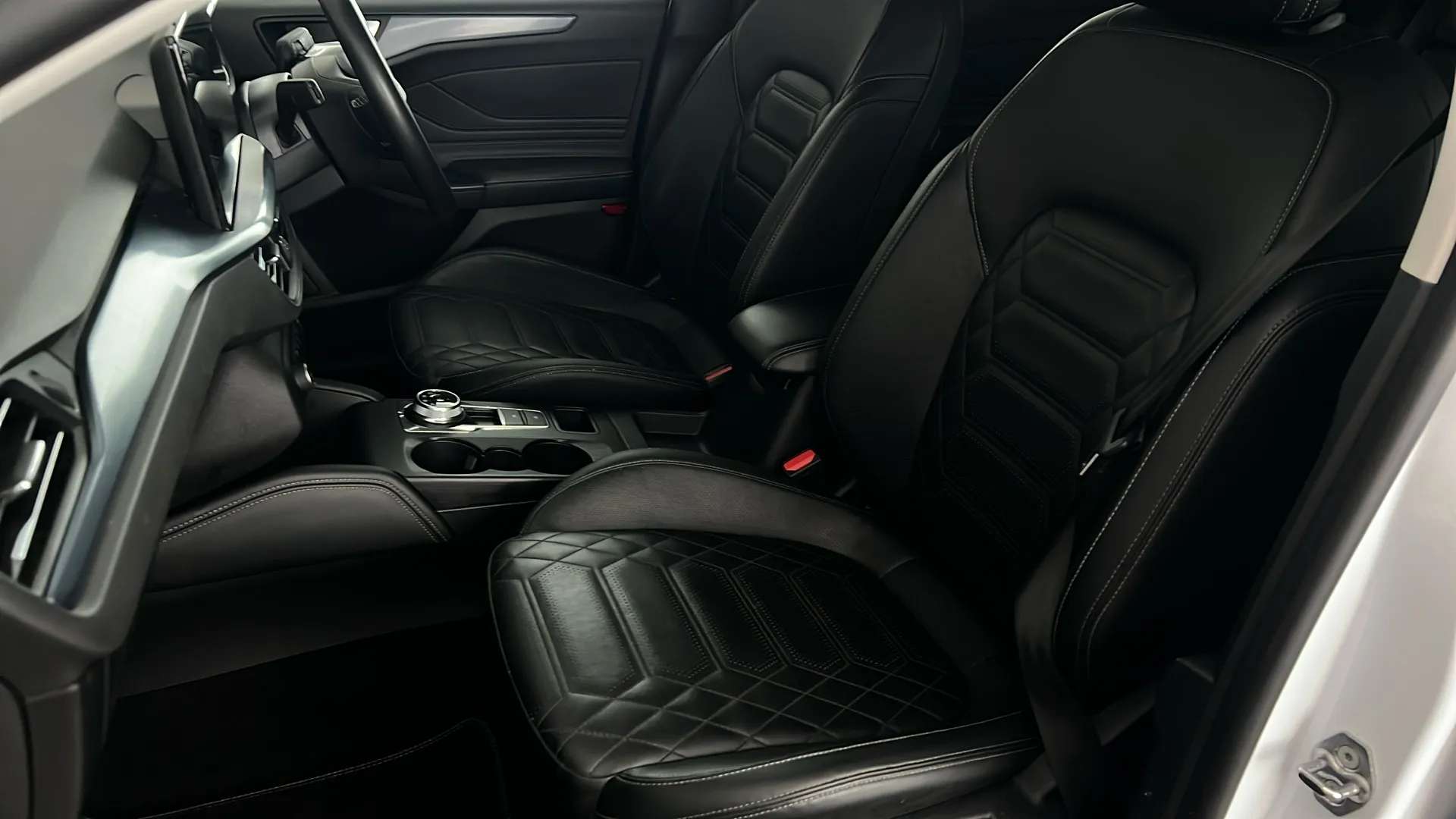 2022 FORD FOCUS 2022 FORD FOCUS