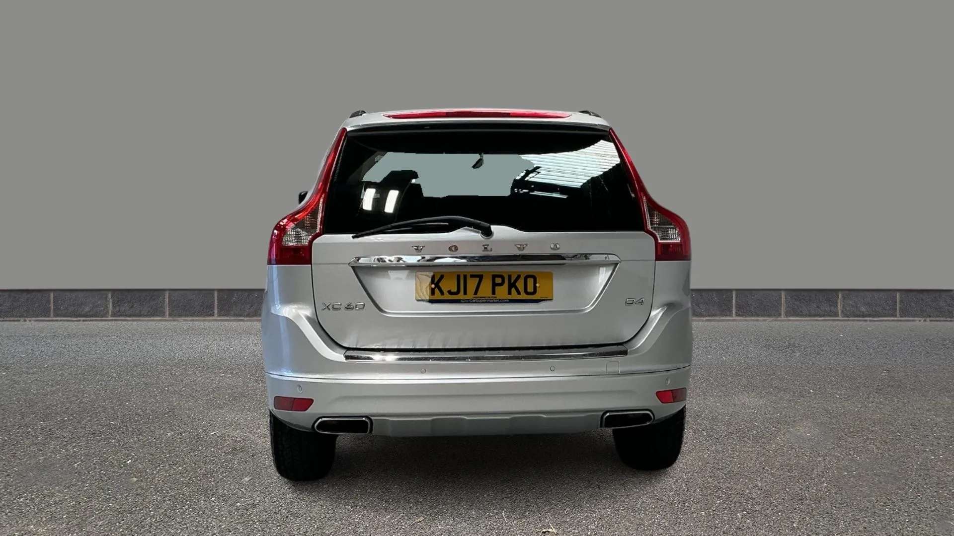 2017 VOLVO XC60 2017 VOLVO XC60
