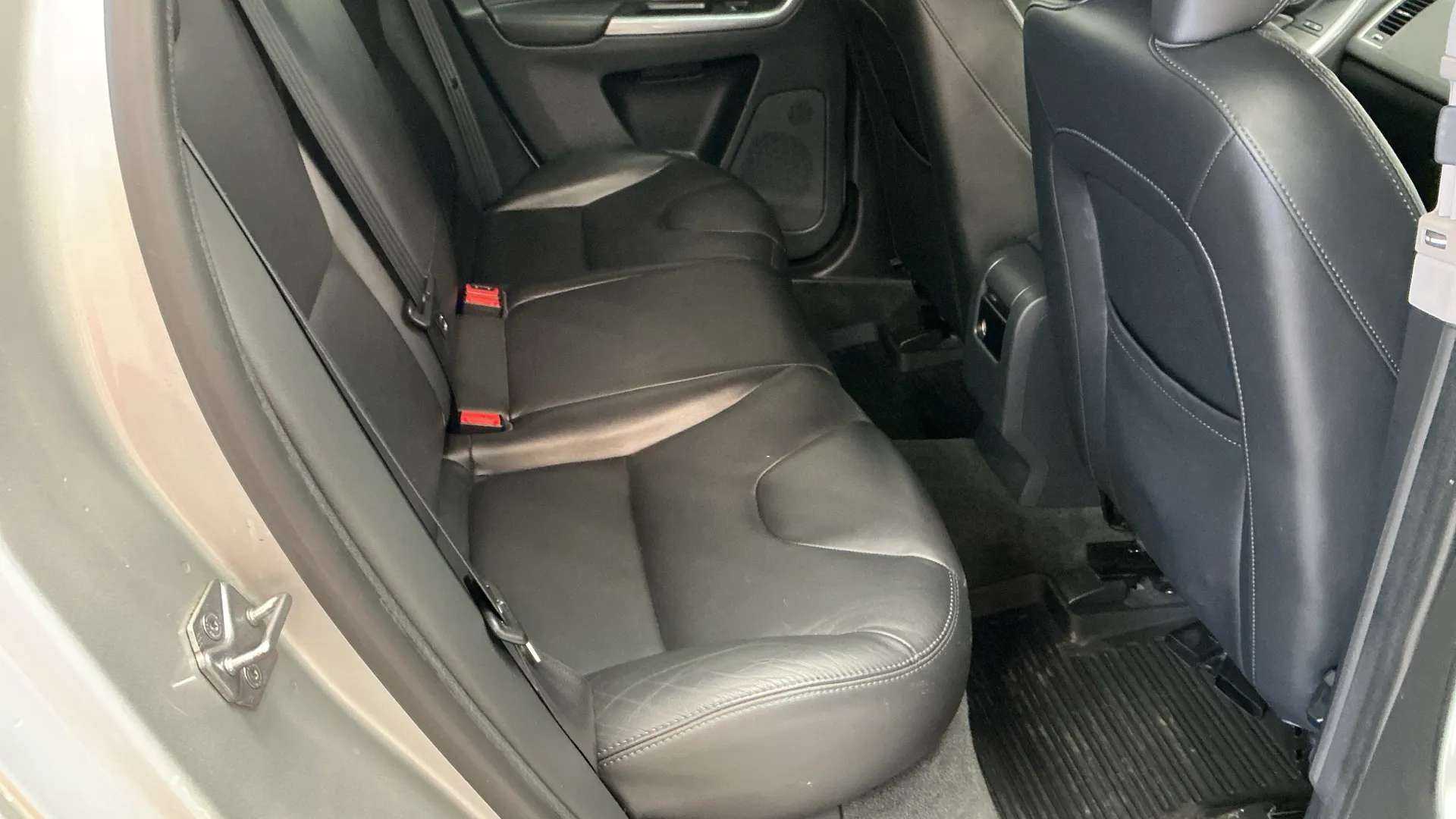2017 VOLVO XC60 2017 VOLVO XC60