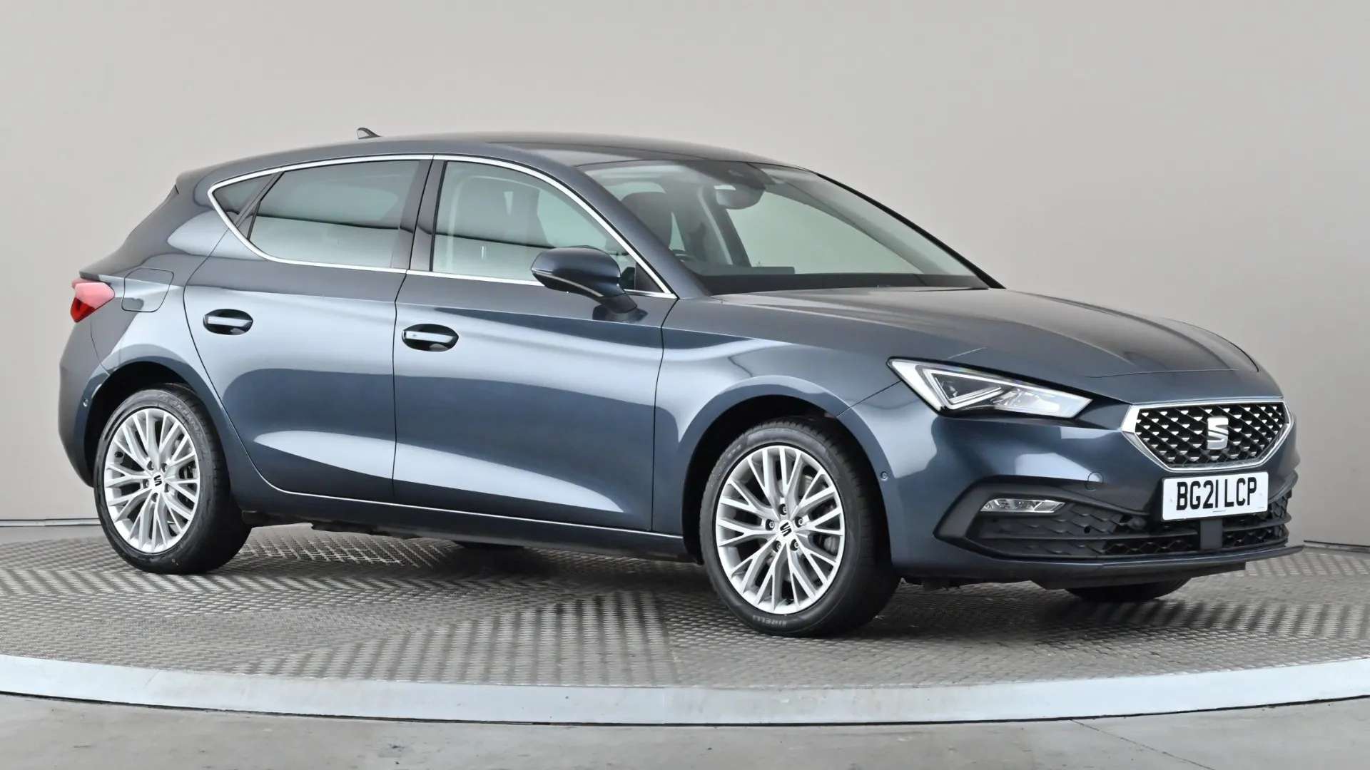 A 2021 SEAT LEON 1.4 eHybrid Xcellence DSG A 2021 SEAT LEON 1.4 eHybrid Xcellence DSG