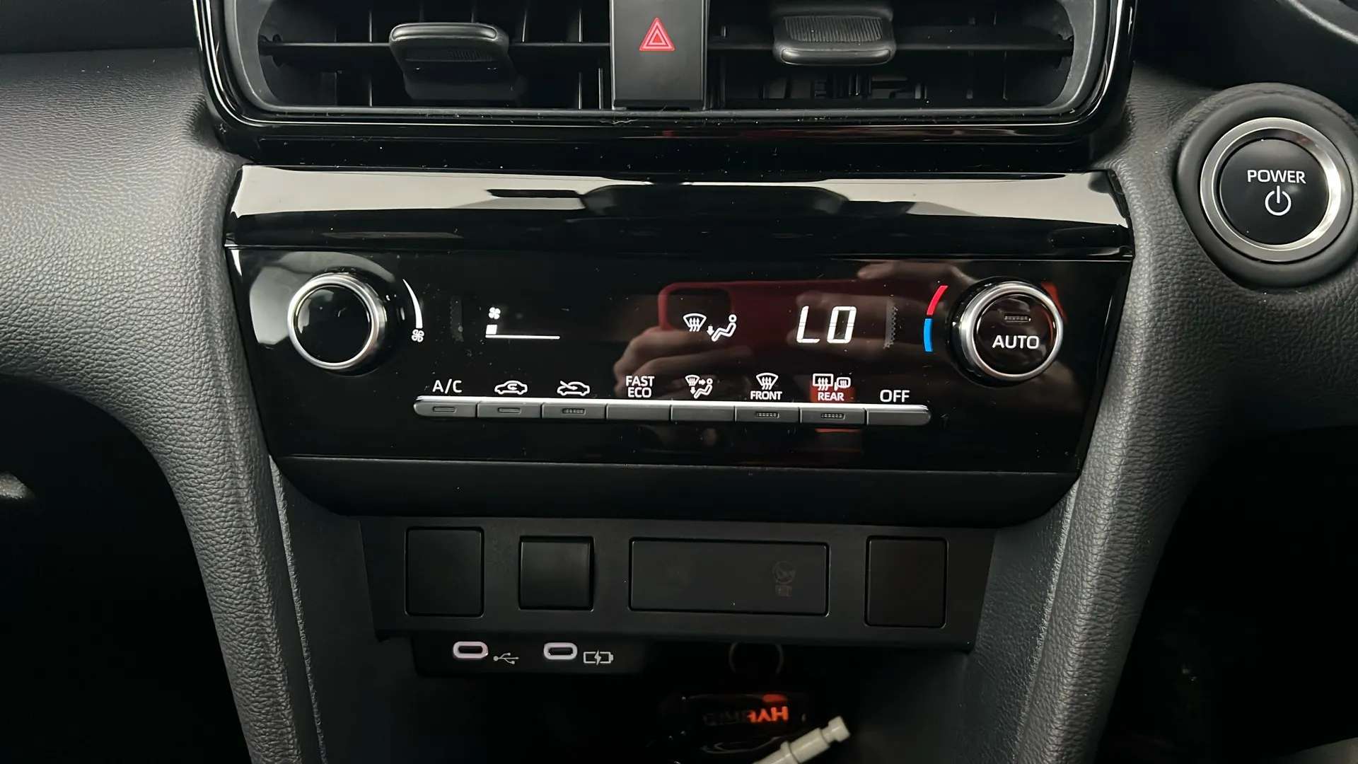 2024 TOYOTA YARIS CROSS 2024 TOYOTA YARIS CROSS