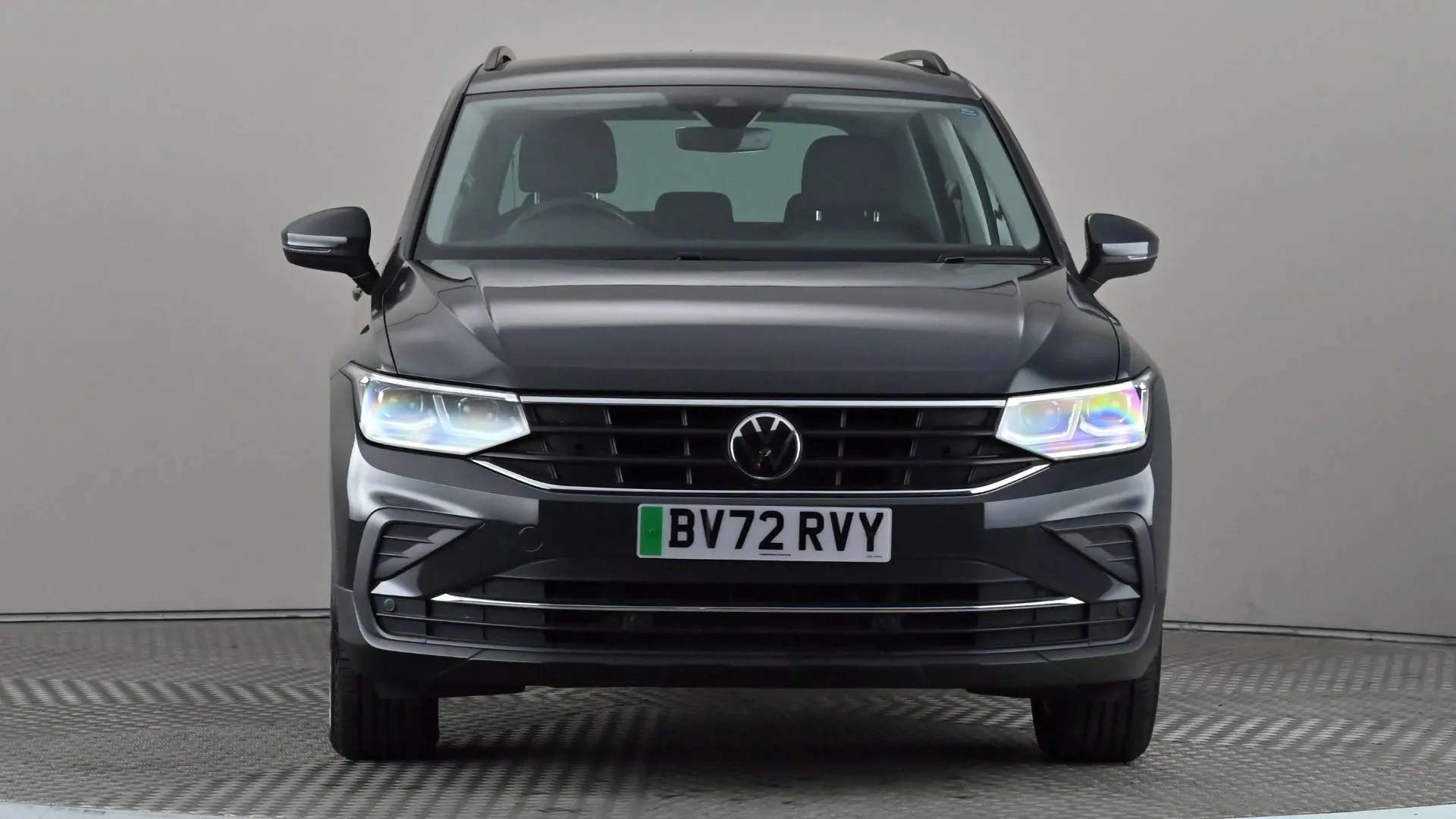 A 2022 VOLKSWAGEN TIGUAN 1.4 TSI eHybrid Life DSG A 2022 VOLKSWAGEN TIGUAN 1.4 TSI eHybrid Life DSG