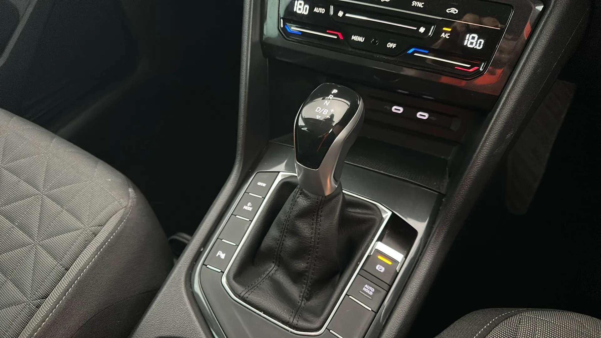 2022 VOLKSWAGEN TIGUAN 2022 VOLKSWAGEN TIGUAN