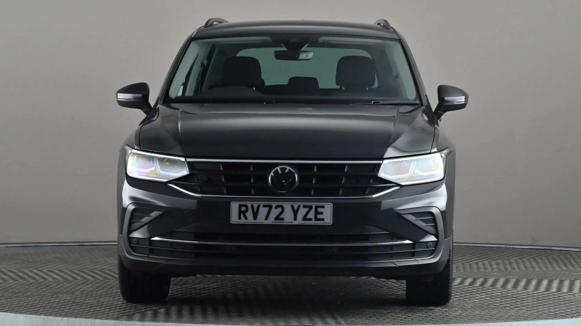 A 2022 VOLKSWAGEN TIGUAN 1.4 TSI eHybrid Life DSG A 2022 VOLKSWAGEN TIGUAN 1.4 TSI eHybrid Life DSG