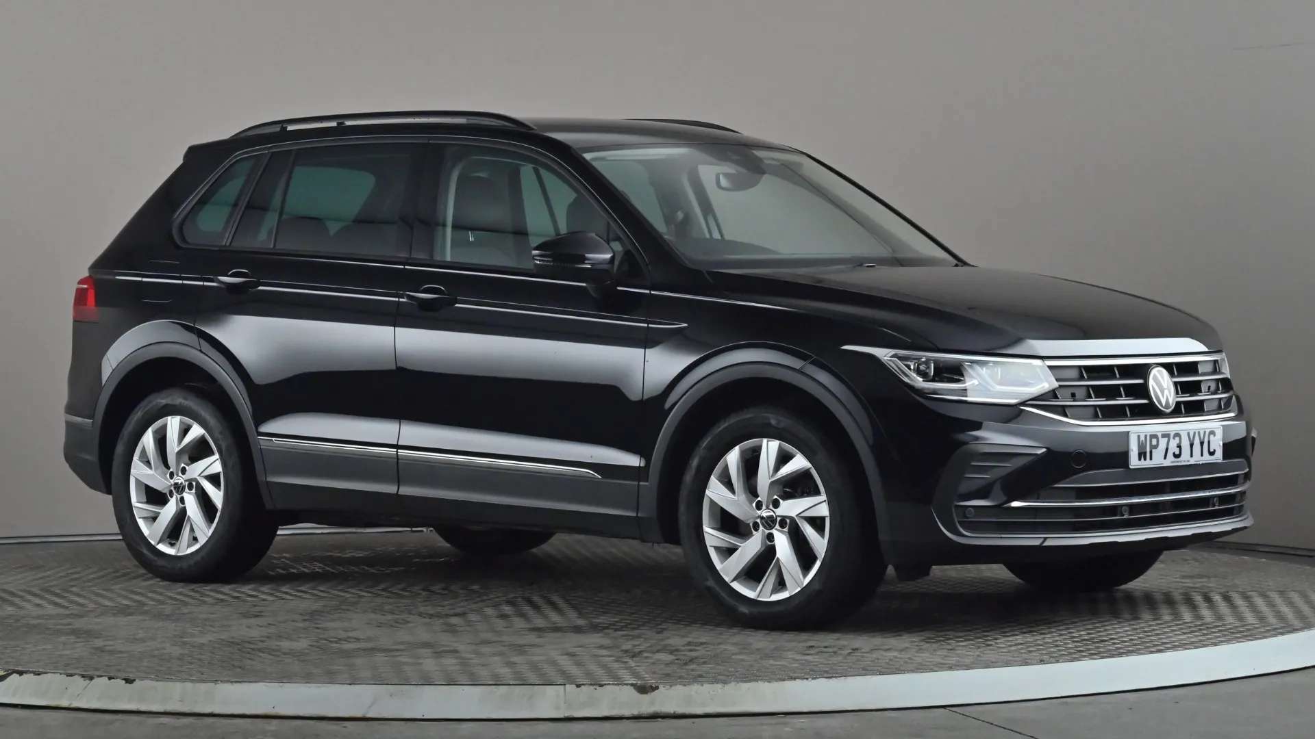 A 2023 VOLKSWAGEN TIGUAN 1.4 TSI eHybrid Life DSG A 2023 VOLKSWAGEN TIGUAN 1.4 TSI eHybrid Life DSG