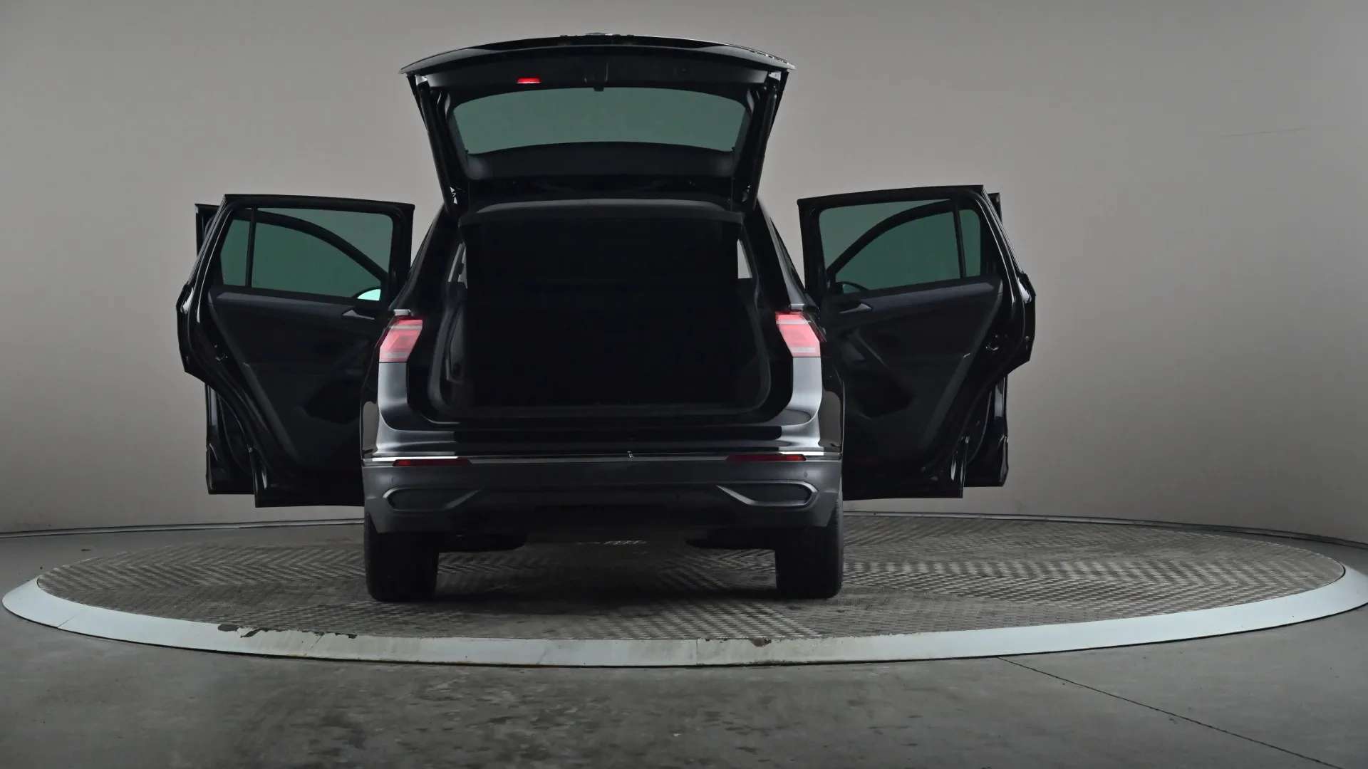 2023 VOLKSWAGEN TIGUAN 2023 VOLKSWAGEN TIGUAN