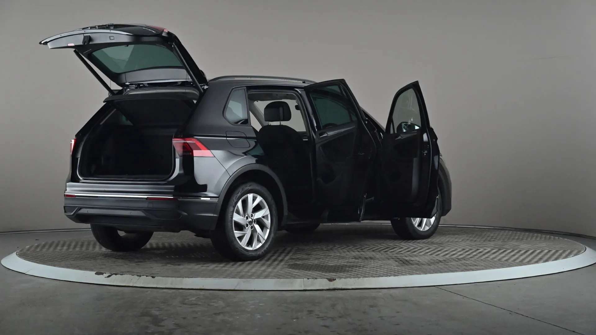 2023 VOLKSWAGEN TIGUAN 2023 VOLKSWAGEN TIGUAN