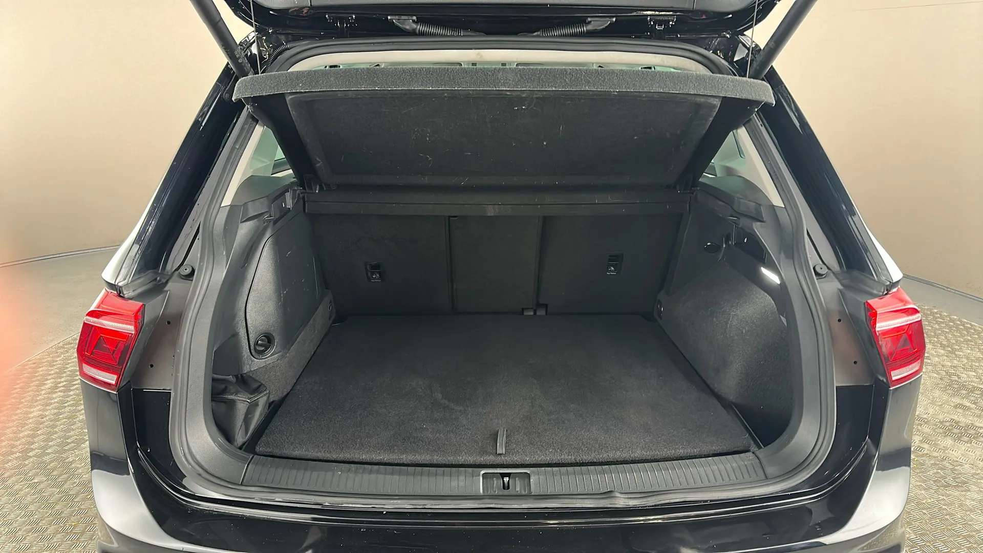 2023 VOLKSWAGEN TIGUAN 2023 VOLKSWAGEN TIGUAN