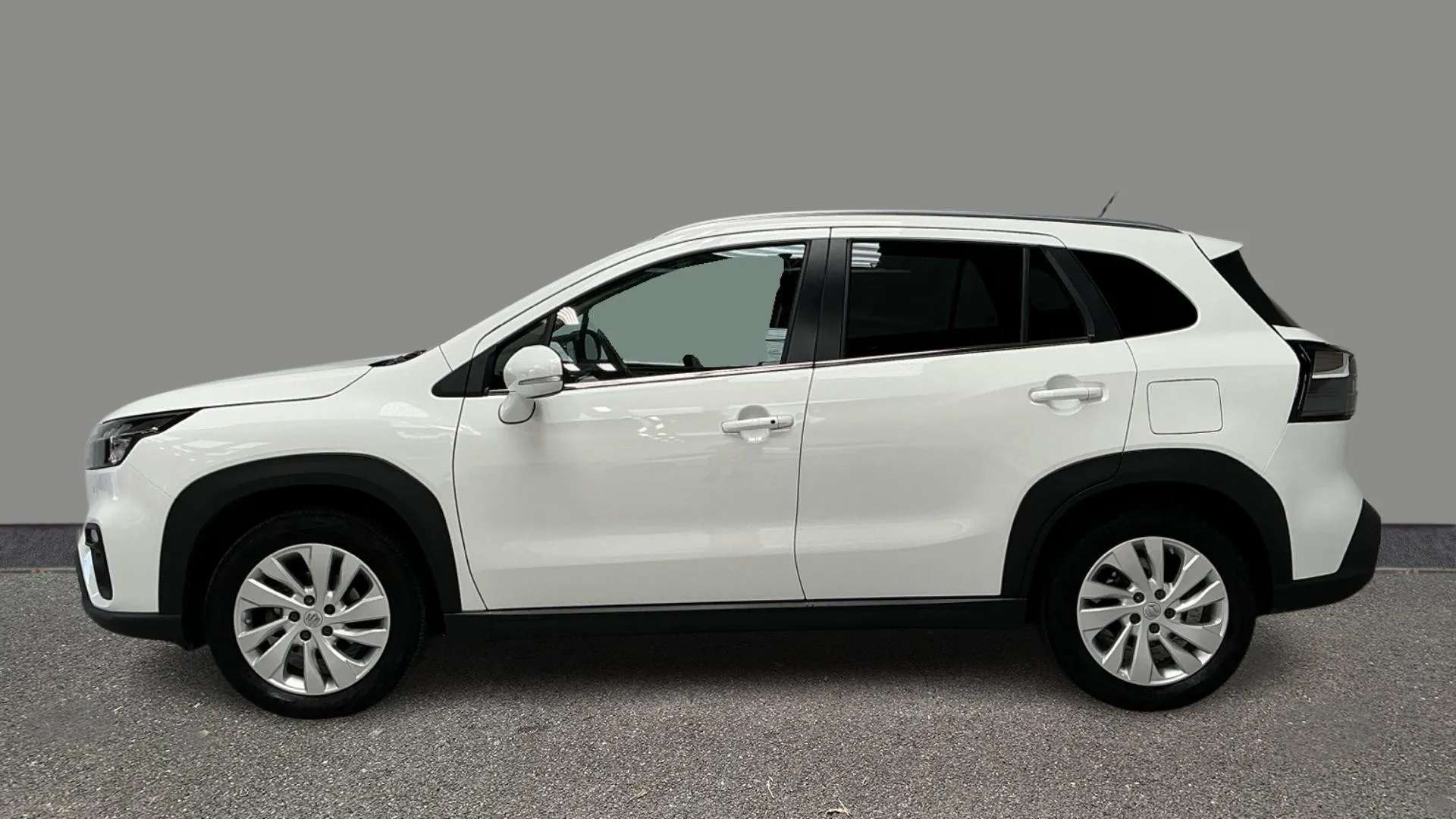 A 2023 SUZUKI S-CROSS 1.4 Boosterjet 48V Hybrid Motion A 2023 SUZUKI S-CROSS 1.4 Boosterjet 48V Hybrid Motion