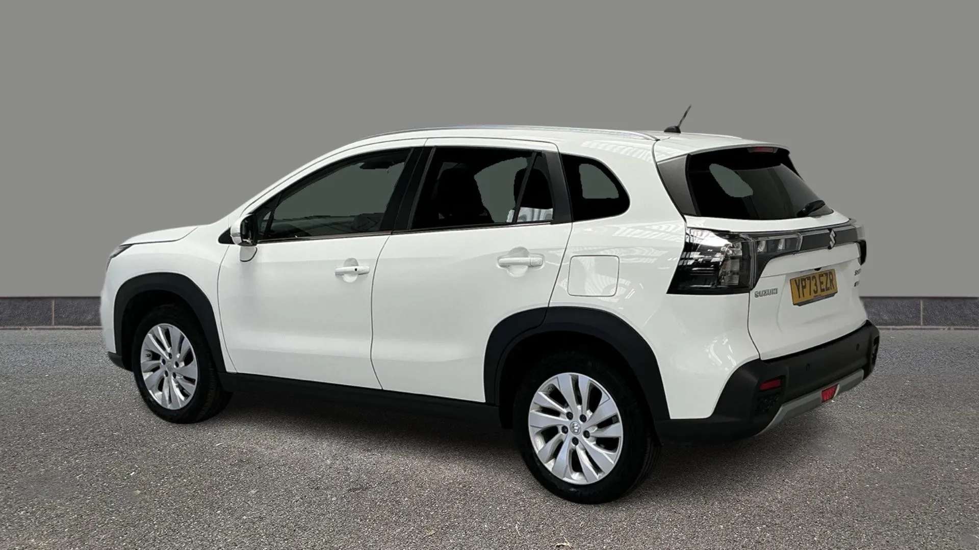 A 2023 SUZUKI S-CROSS 1.4 Boosterjet 48V Hybrid Motion A 2023 SUZUKI S-CROSS 1.4 Boosterjet 48V Hybrid Motion