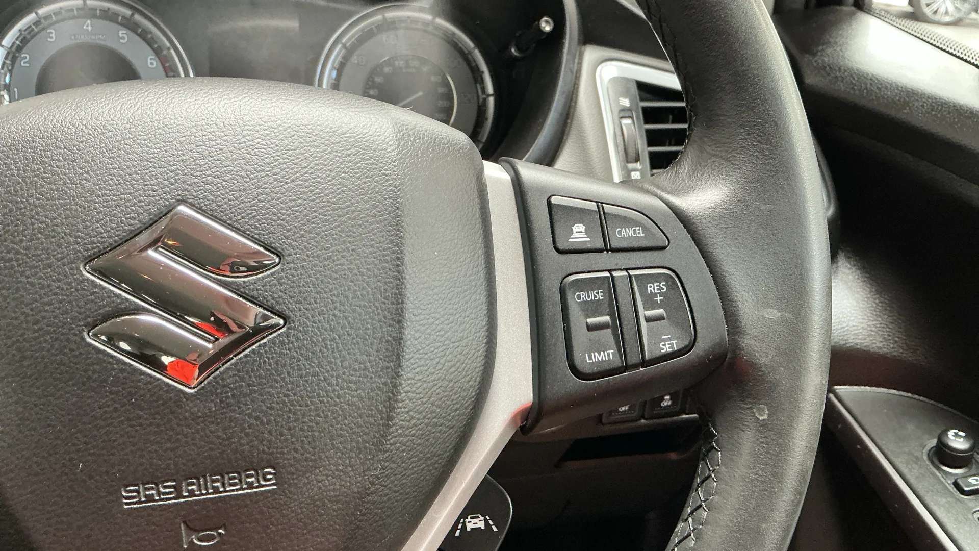 2023 SUZUKI S-CROSS 2023 SUZUKI S-CROSS
