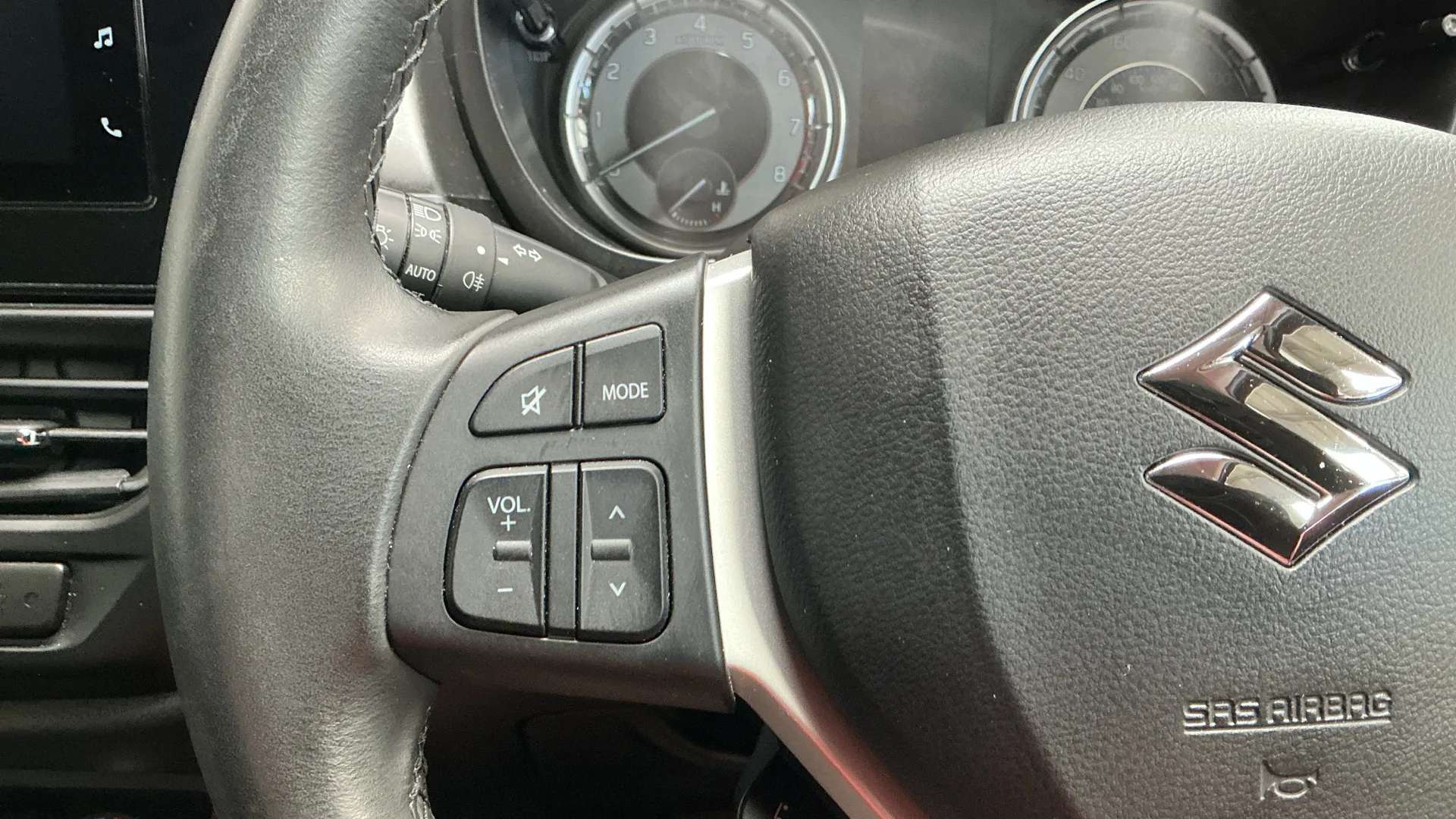 2023 SUZUKI S-CROSS 2023 SUZUKI S-CROSS