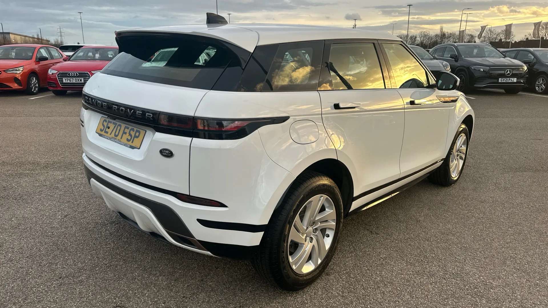2020 LAND ROVER RANGE ROVER EVOQUE 2020 LAND ROVER RANGE ROVER EVOQUE