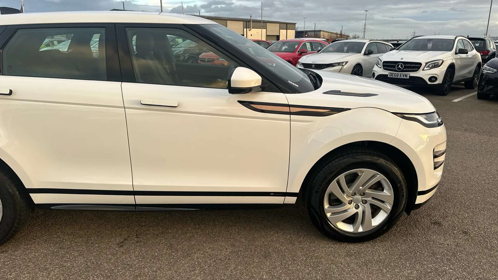 2020 LAND ROVER RANGE ROVER EVOQUE 2020 LAND ROVER RANGE ROVER EVOQUE