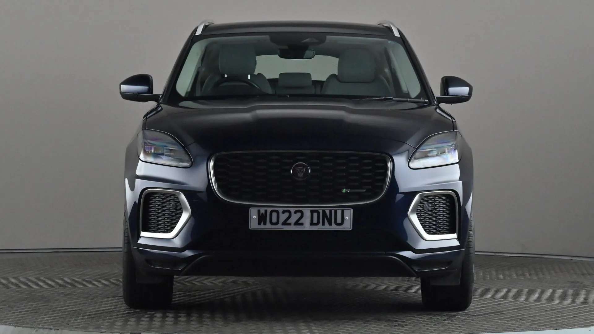 A 2022 JAGUAR E-PACE 2.0 D200 R-Dynamic SE Auto A 2022 JAGUAR E-PACE 2.0 D200 R-Dynamic SE Auto