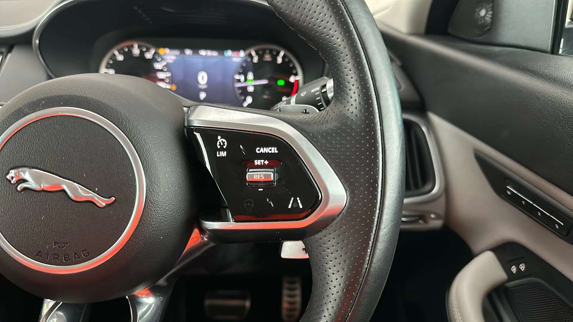 2022 JAGUAR E-PACE 2022 JAGUAR E-PACE