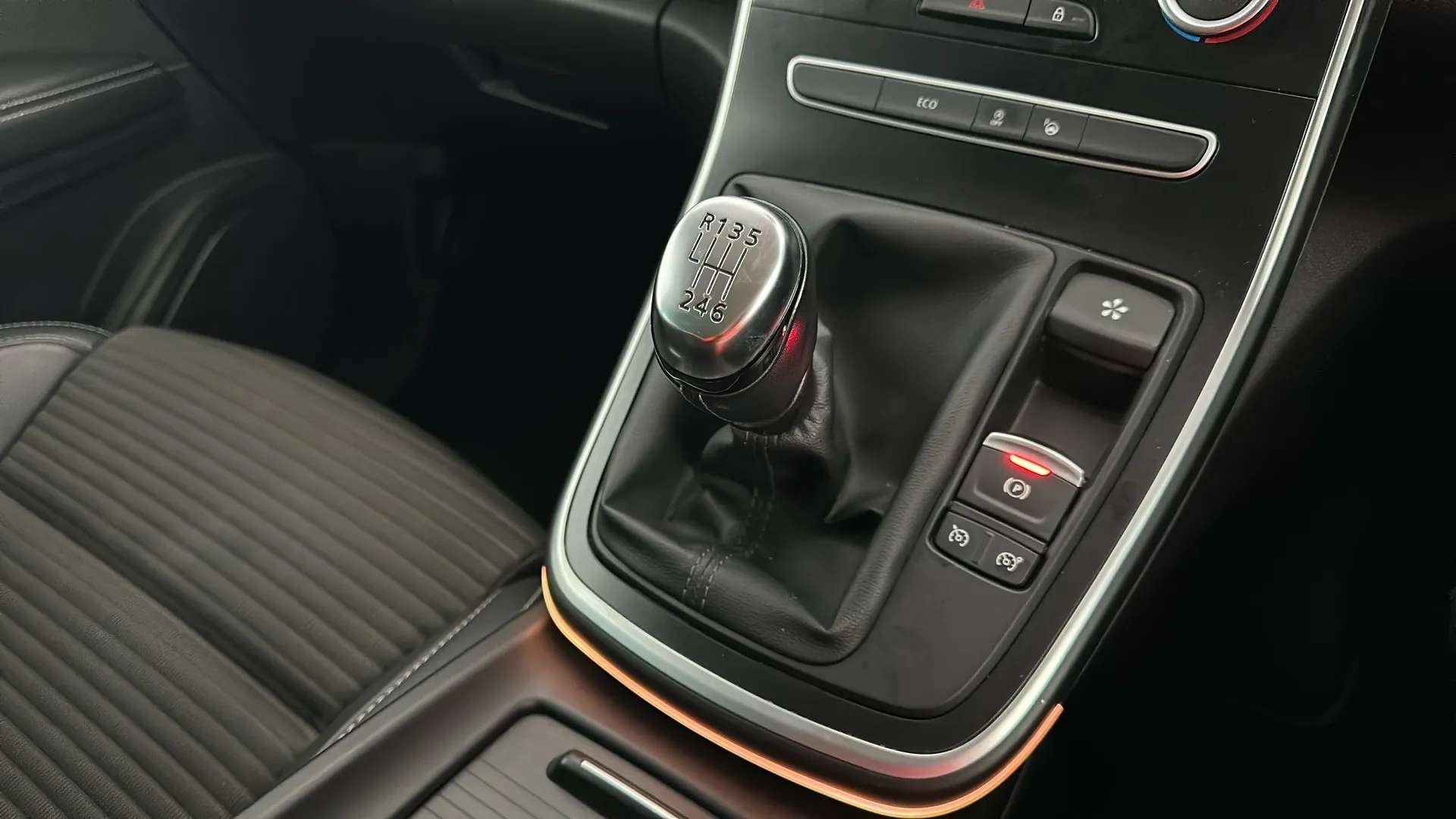 2018 RENAULT SCENIC 2018 RENAULT SCENIC