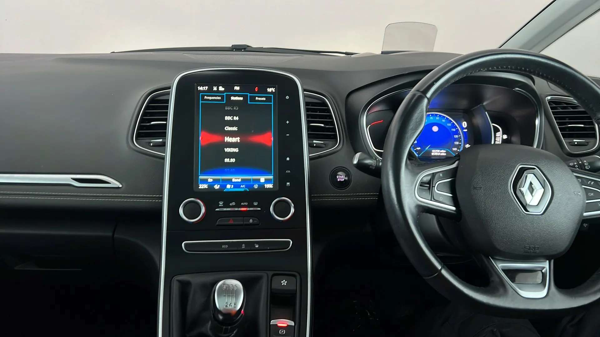 2017 RENAULT SCENIC 2017 RENAULT SCENIC