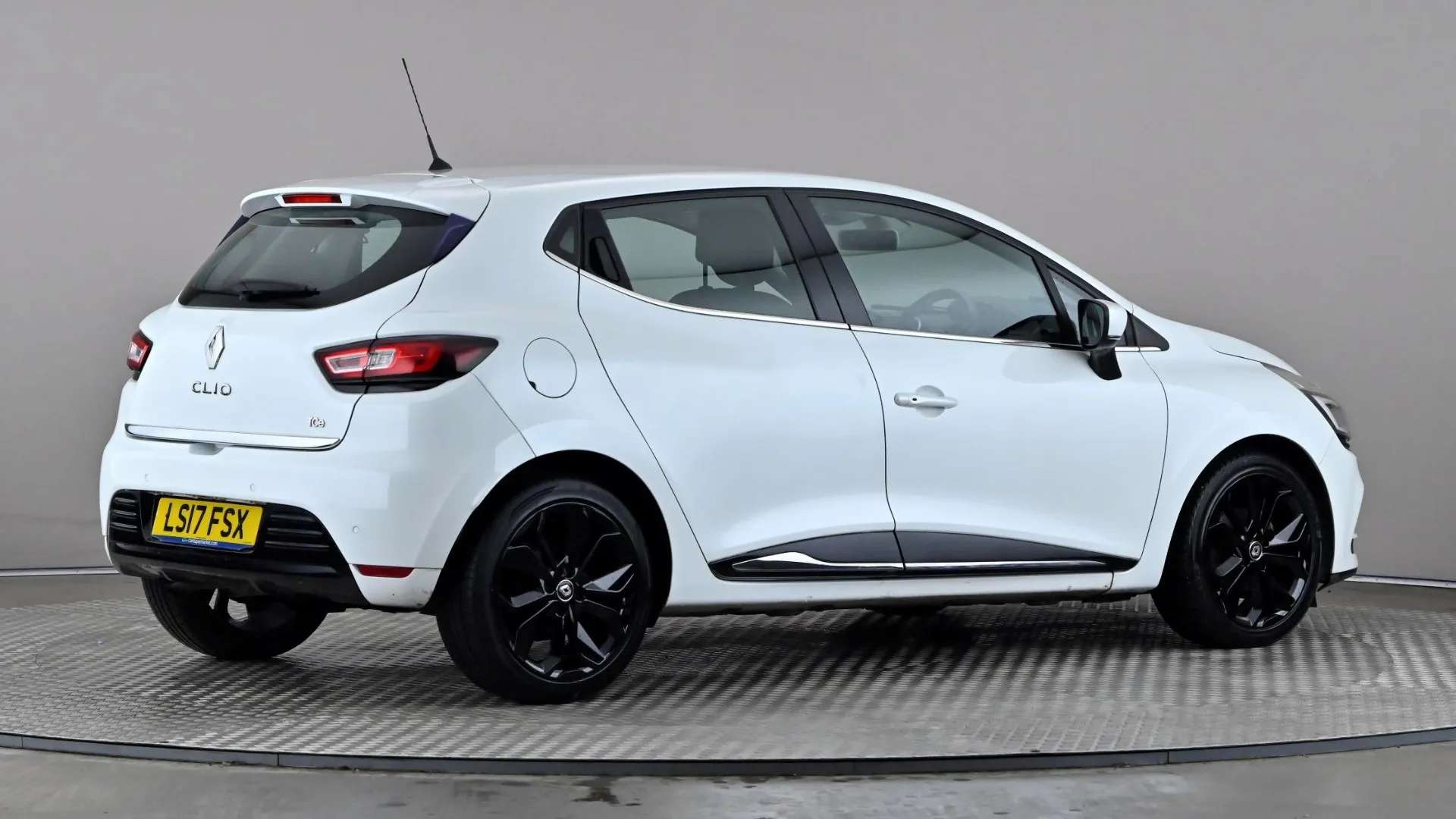 2017 RENAULT CLIO 2017 RENAULT CLIO