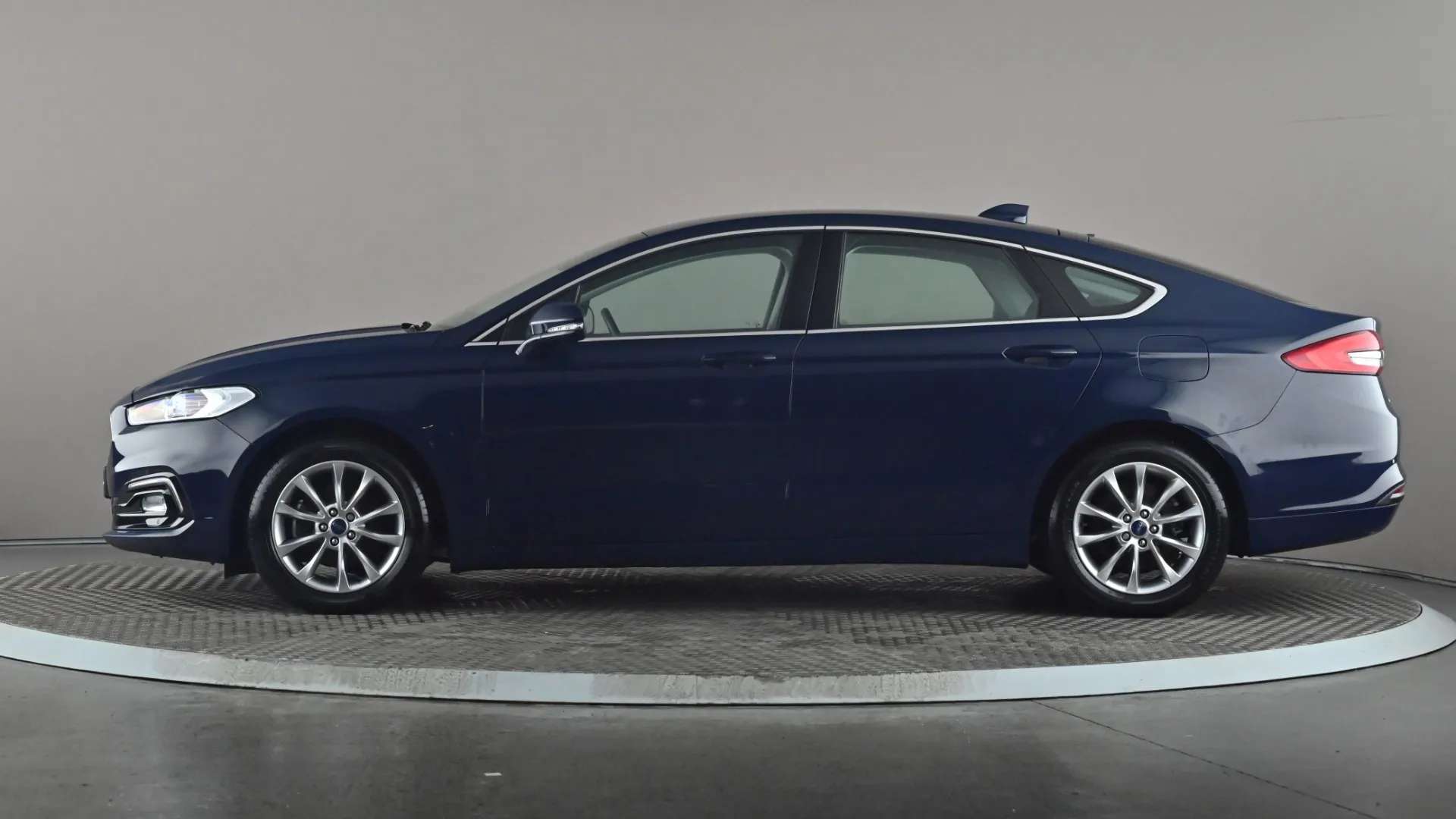 A 2020 FORD MONDEO 2.0 EcoBlue Zetec Edition A 2020 FORD MONDEO 2.0 EcoBlue Zetec Edition