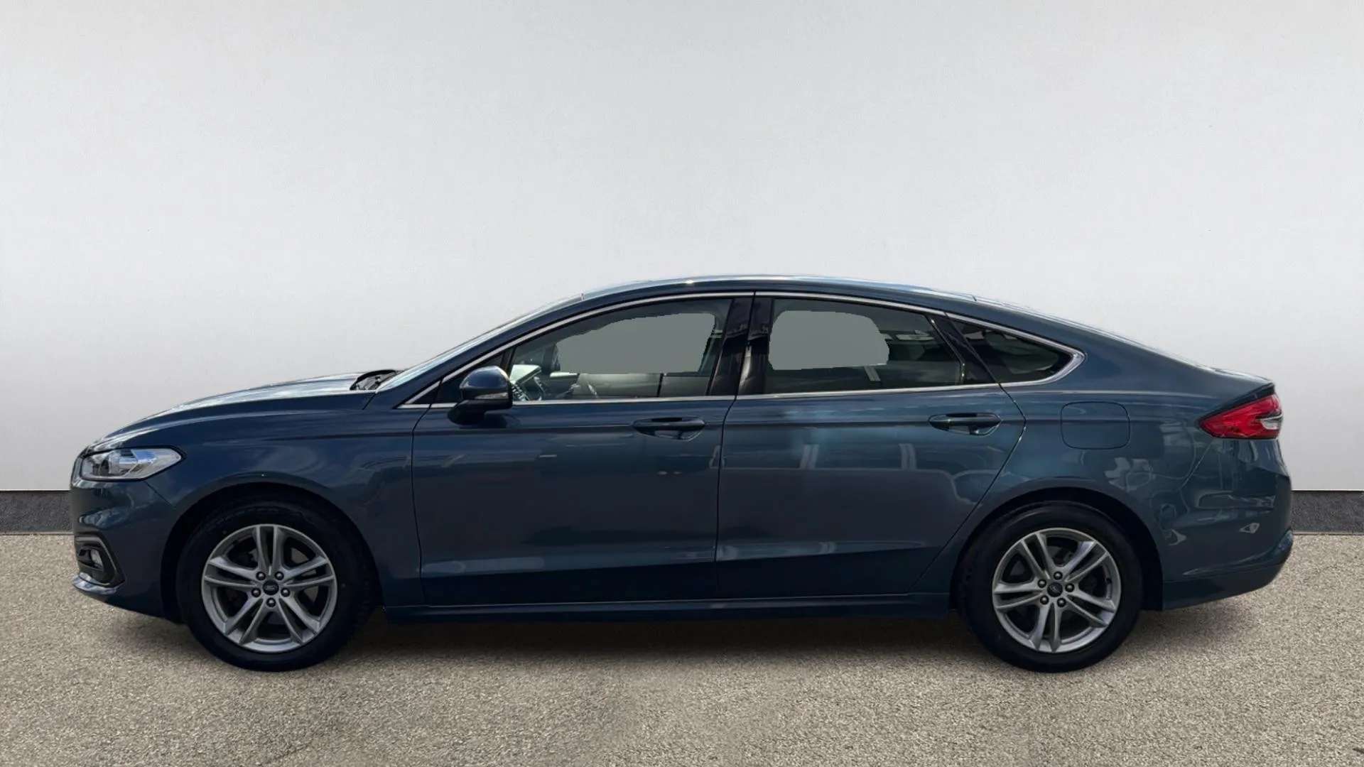 A 2019 FORD MONDEO 2.0 EcoBlue Zetec Edition A 2019 FORD MONDEO 2.0 EcoBlue Zetec Edition