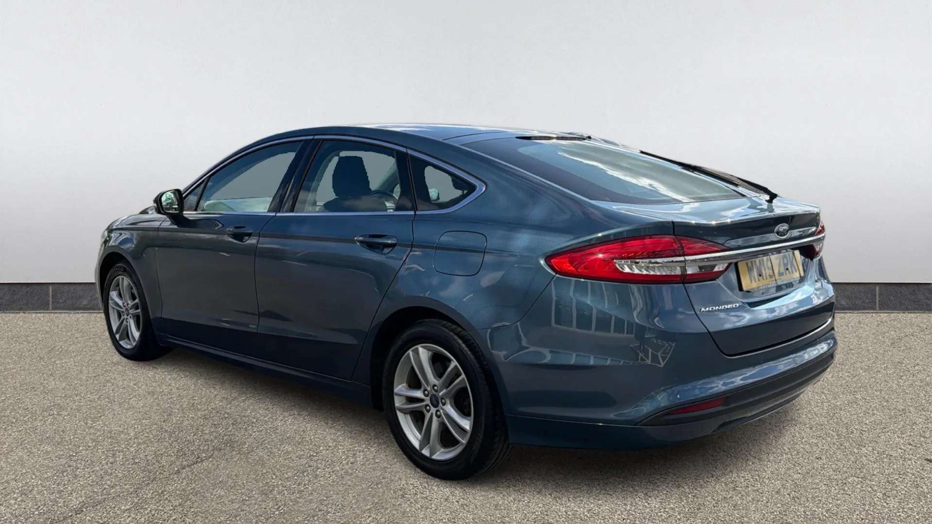 A 2019 FORD MONDEO 2.0 EcoBlue Zetec Edition A 2019 FORD MONDEO 2.0 EcoBlue Zetec Edition