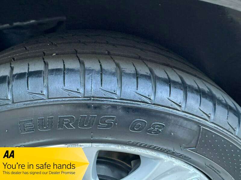 2009 VOLVO V70 2009 VOLVO V70