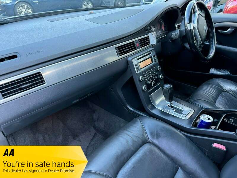 2009 VOLVO V70 2009 VOLVO V70