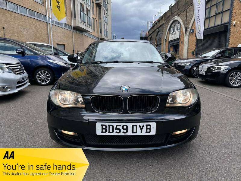 A 2010 BMW 1 SERIES 120I SPORT A 2010 BMW 1 SERIES 120I SPORT