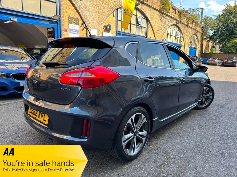 A 2017 KIA CEED GT-LINE ISG A 2017 KIA CEED GT-LINE ISG