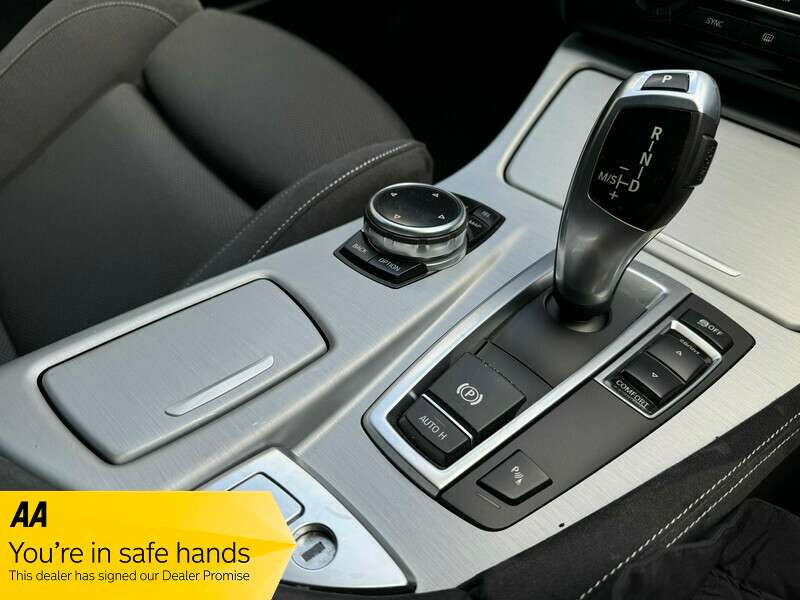 2015 BMW 520 2015 BMW 520