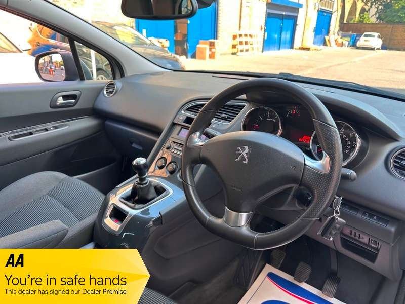 2016 PEUGEOT 5008 2016 PEUGEOT 5008