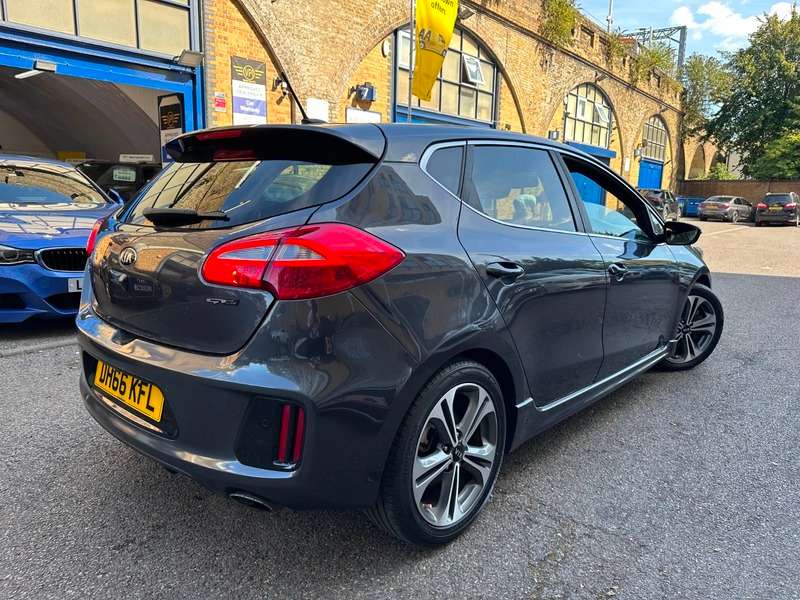 A 2017 KIA CEED GT-LINE ISG A 2017 KIA CEED GT-LINE ISG