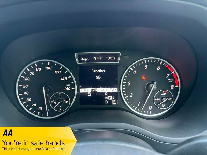 2012 MERCEDES-BENZ B180 BLUEEFFICIENCY SPORT AUTO 2012 MERCEDES-BENZ B180 BLUEEFFICIENCY SPORT AUTO