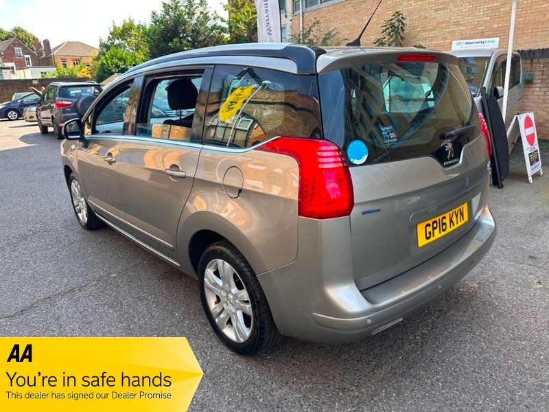 2016 PEUGEOT 5008 2016 PEUGEOT 5008