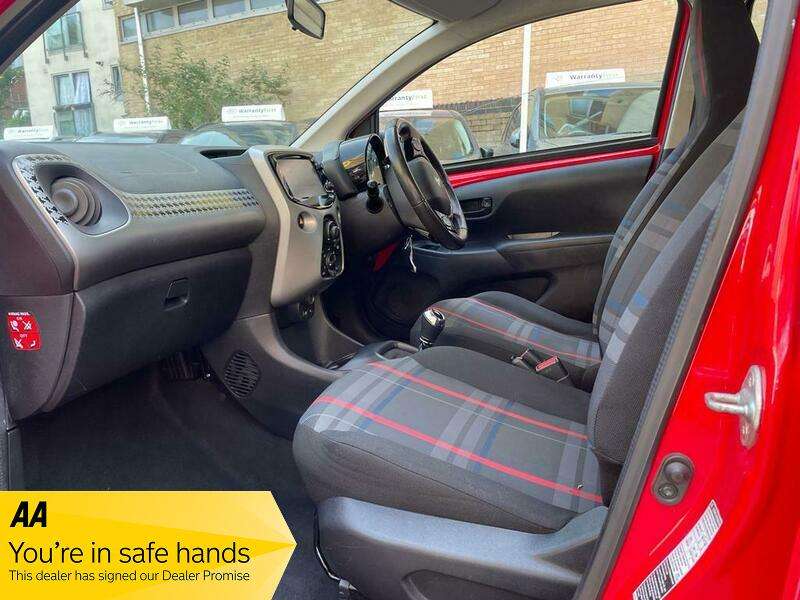 2015 PEUGEOT 108 2015 PEUGEOT 108