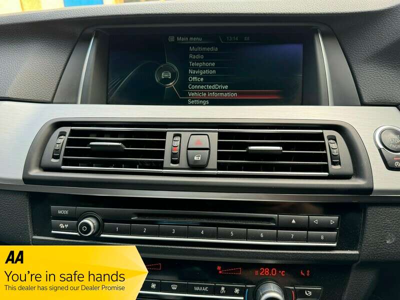 2015 BMW 520 2015 BMW 520