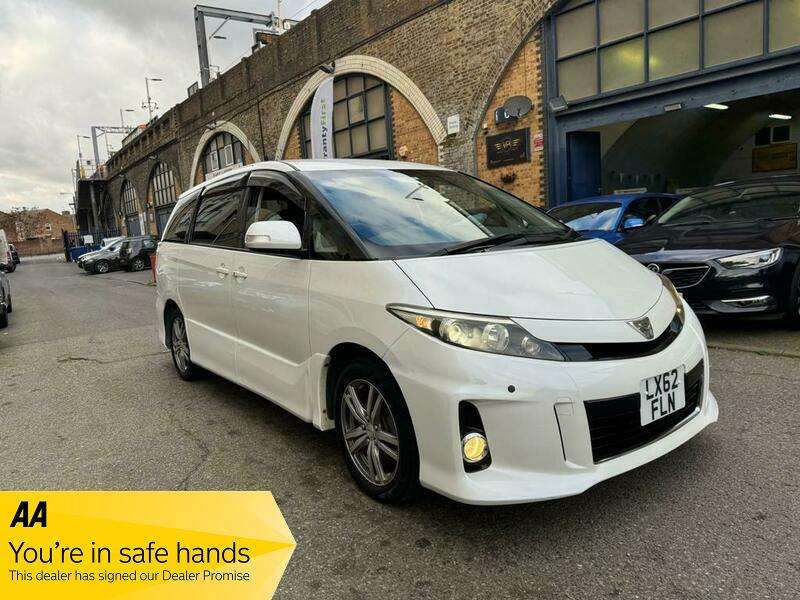 A 2012 TOYOTA ESTIMA AERAS AERAS EDITION A 2012 TOYOTA ESTIMA AERAS AERAS EDITION