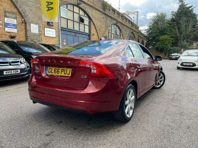 A 2016 VOLVO S60 D3 SE NAV A 2016 VOLVO S60 D3 SE NAV