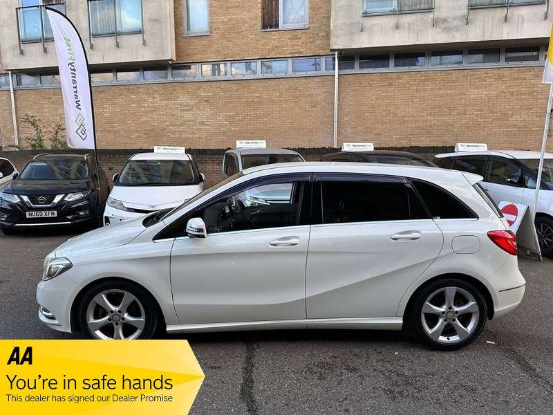 A 2012 MERCEDES-BENZ B180 BLUEEFFICIENCY SPORT AUTO 1.6 SE AUTO A 2012 MERCEDES-BENZ B180 BLUEEFFICIENCY SPORT AUTO 1.6 SE AUTO