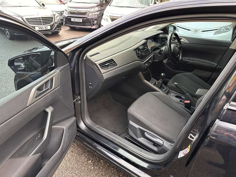 2019 VOLKSWAGEN POLO 2019 VOLKSWAGEN POLO