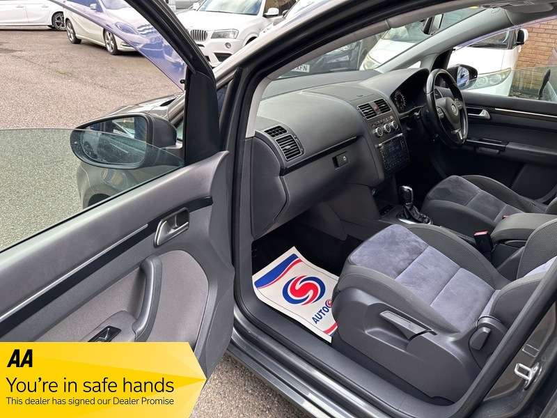 2014 VOLKSWAGEN TOURAN 2014 VOLKSWAGEN TOURAN