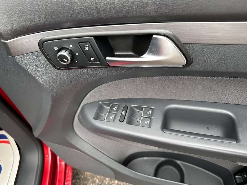 2014 VOLKSWAGEN TOURAN 2014 VOLKSWAGEN TOURAN