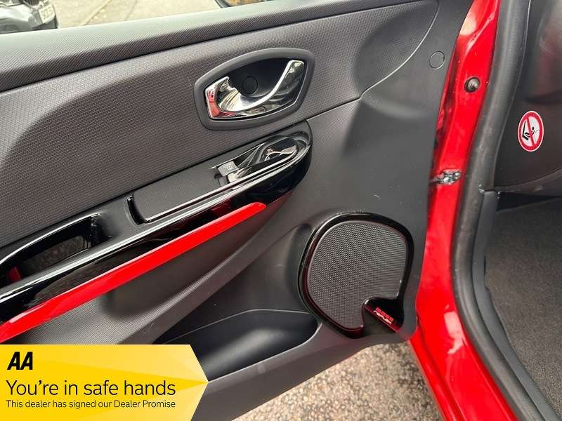 2013 RENAULT CLIO 2013 RENAULT CLIO