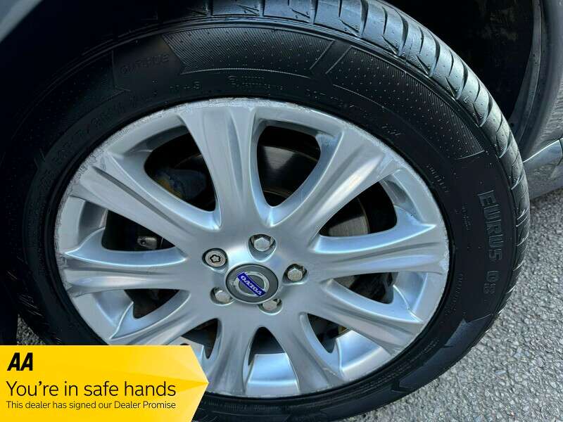 2009 VOLVO V70 2009 VOLVO V70